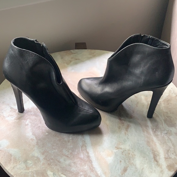 Jessica Simpson vegan leather booties - size 7 - Picture 3 of 9